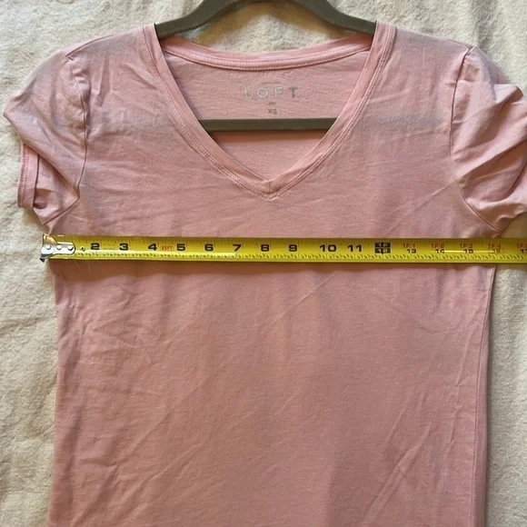 Ann Taylor Loft Soft Vneck Short Sleeve Pink Tshirt Size XS - Picture 4 of 8